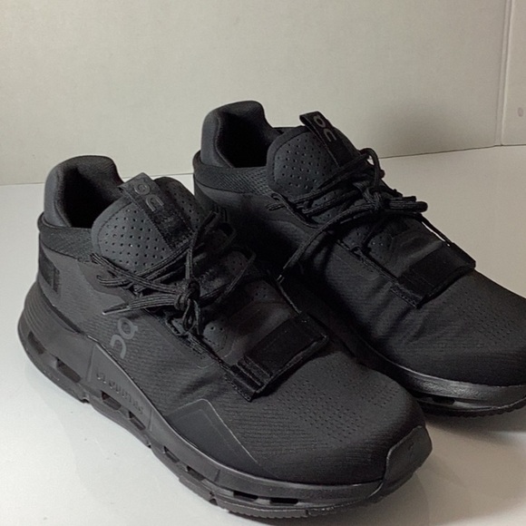 On Cloudnova 2 Trainers - Picture 9 of 16